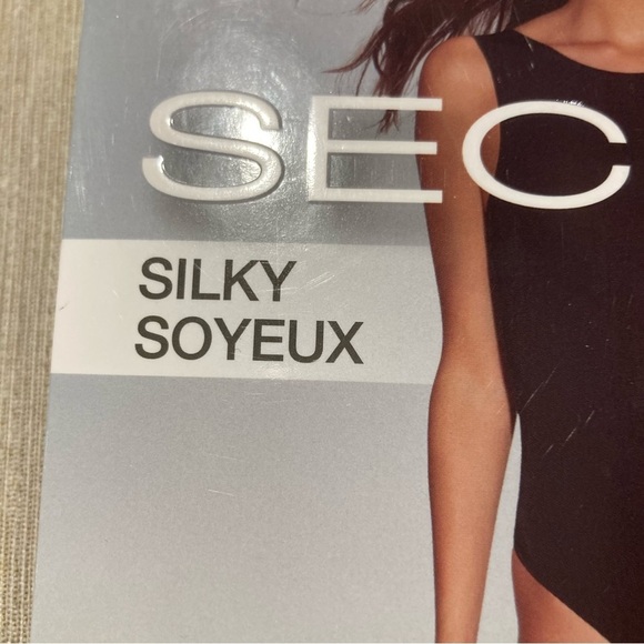 SECRET Sz C/D Silky Thigh High Sheer Nude Stockings - Picture 2 of 7